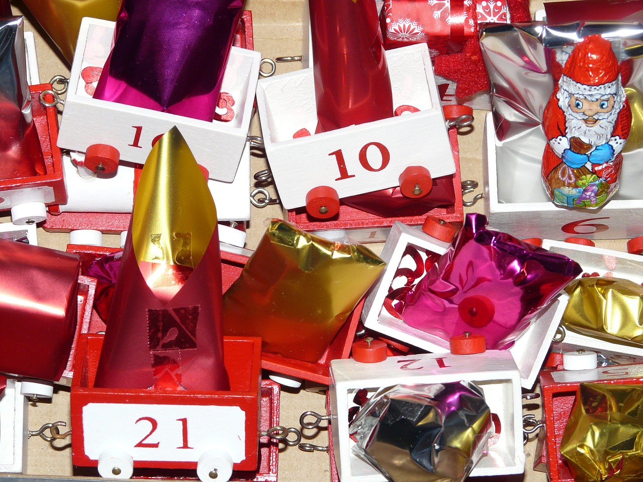 10 Unique Ideas for DIY Advent Calendars